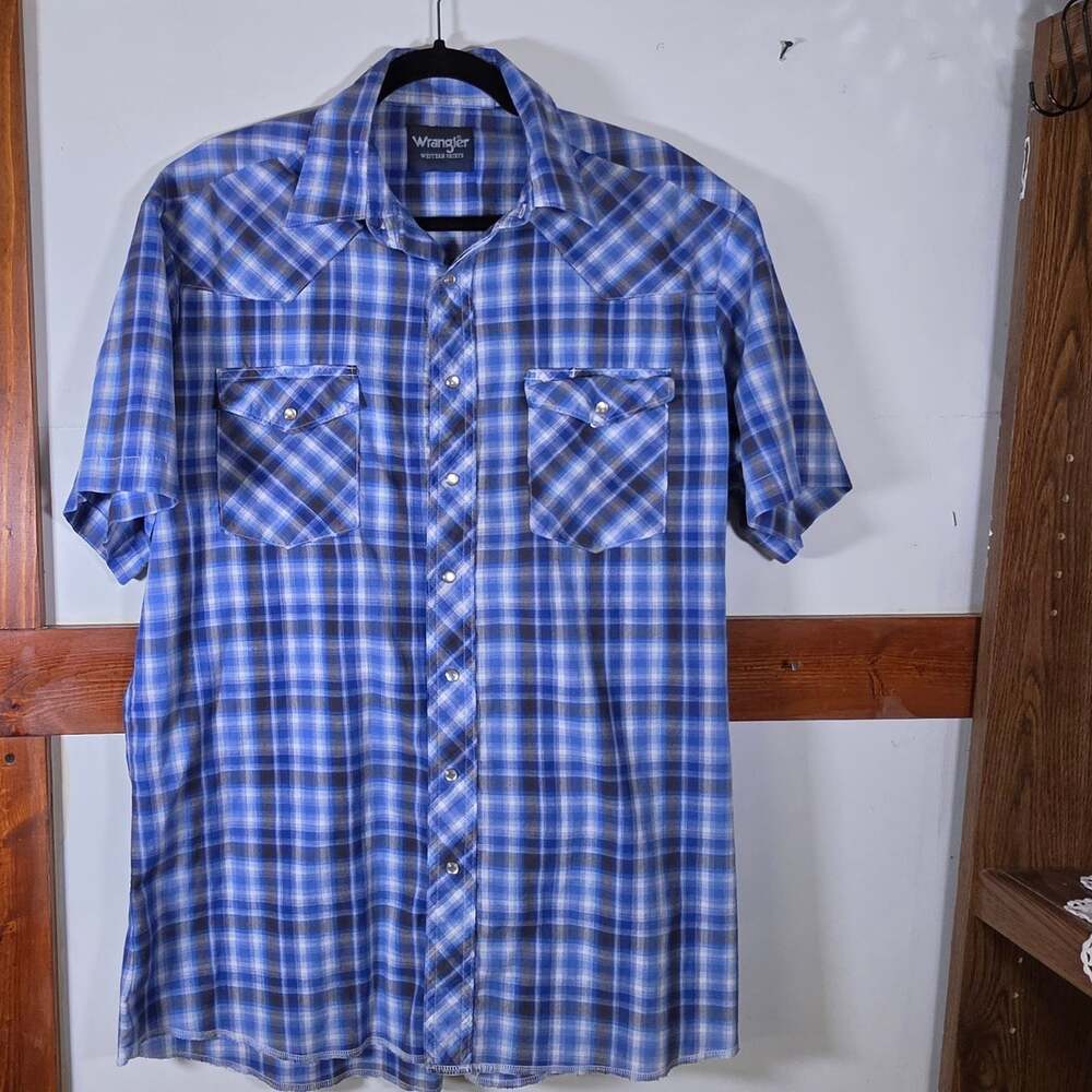 Wrangler Men's Blue and White Plaid Short Sleeve Pearl Snap Western Shirt - Picture 1 of 3